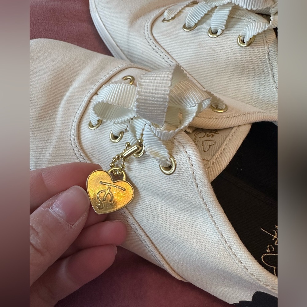 Taylor Swift Keds Canvas Sneakers with Cat Design- Limited Edition - Picture 8 of 9
